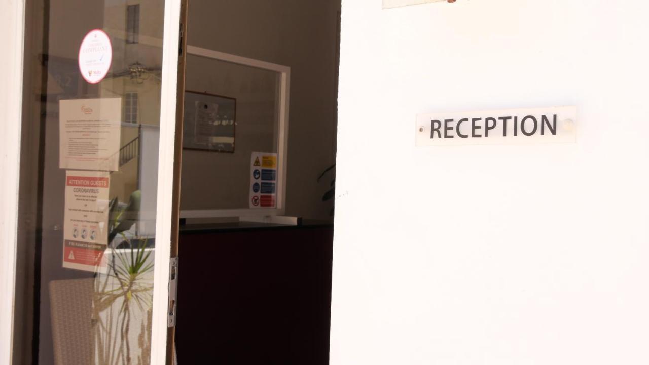 Sunstone Boutique Guest House Buġibba Ngoại thất bức ảnh