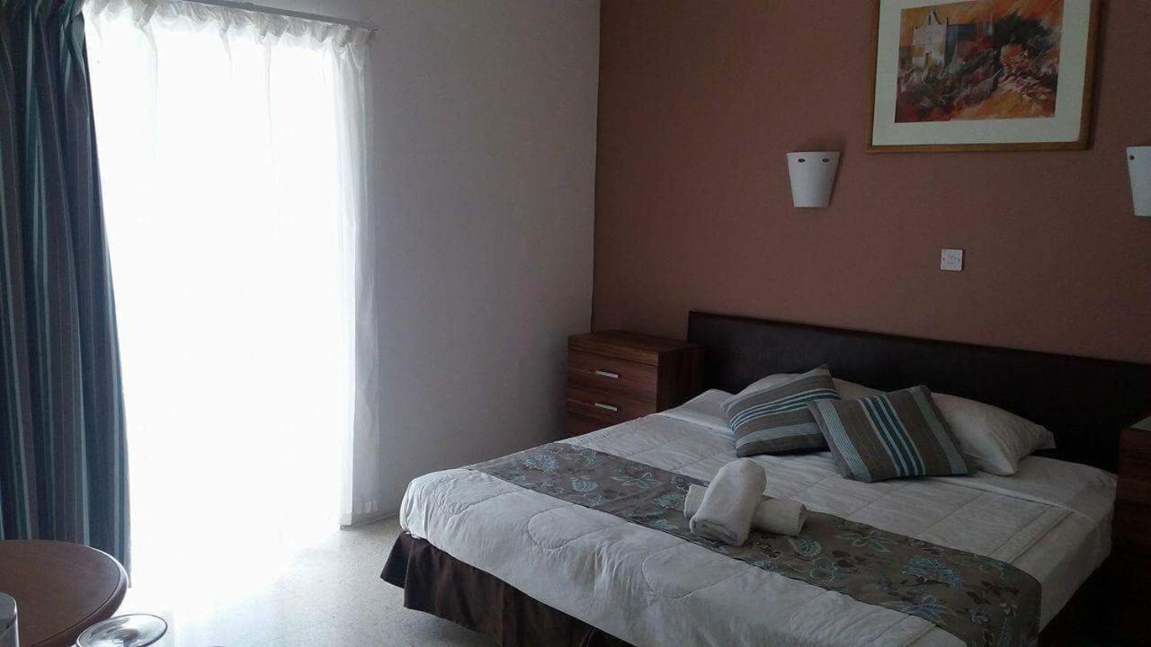 Sunstone Boutique Guest House Buġibba Phòng bức ảnh
