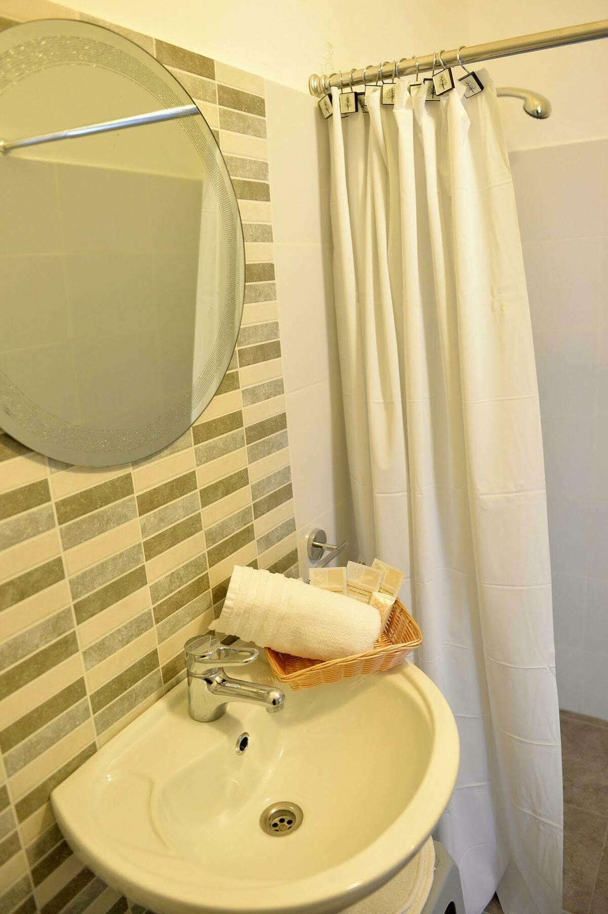 Sunstone Boutique Guest House Buġibba Ngoại thất bức ảnh