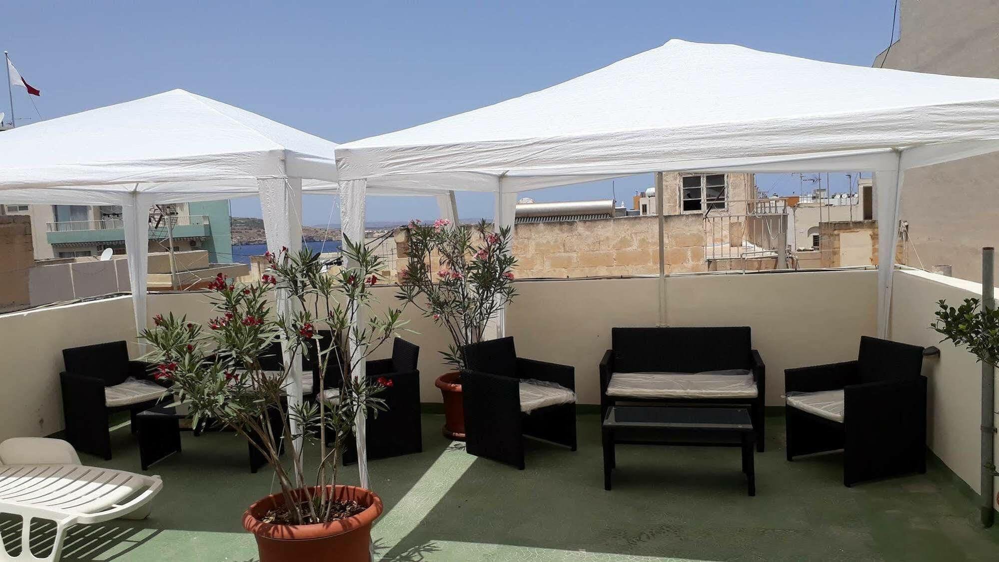 Sunstone Boutique Guest House Buġibba Ngoại thất bức ảnh