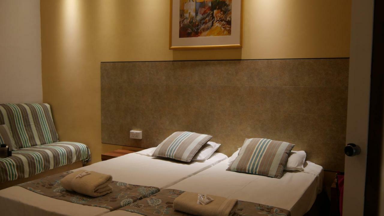 Sunstone Boutique Guest House Buġibba Ngoại thất bức ảnh